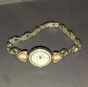 L.A. Express | Accessories | Vintage Womens La Express Cameo  display picture 2